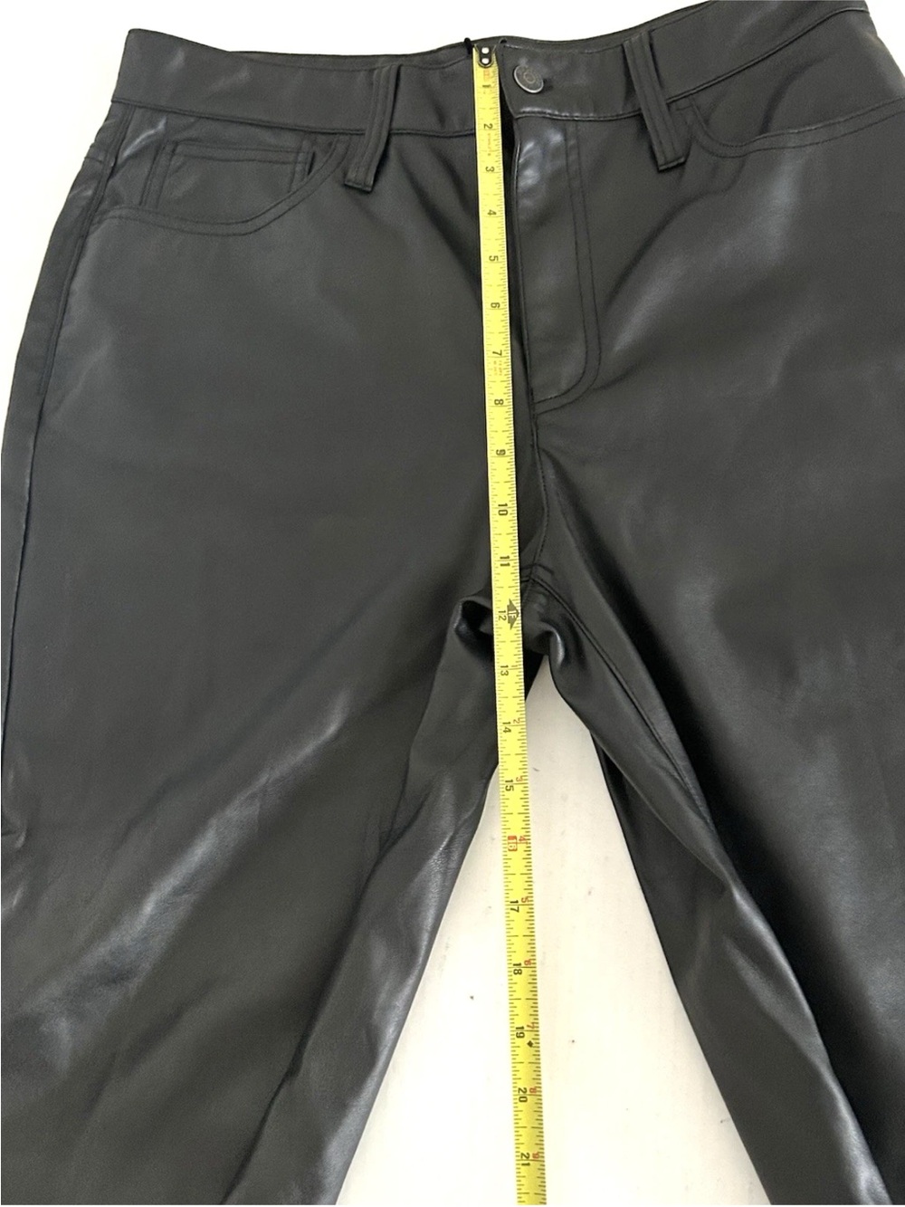 Madewell | The Perfect Vintage Straight Jeans Womens Size 30P Black Faux Leather - Picture 12 of 15